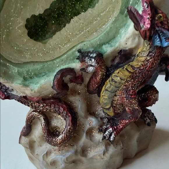 Majestic Dragon Sculpture in Red and Green - Picture 4 of 9